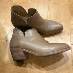 Nisolo Anthropologie Mia booties ankle boots tan leather 7.5